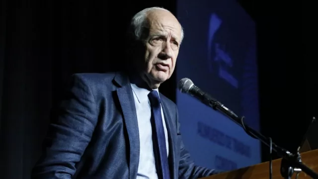 Lavagna le endulza el oído a las pymes: “ganancias 0 a los que reinviertan” (qué más dijo en Córdoba)