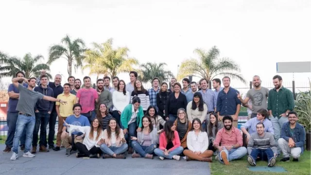 TiendaMia desafía a Mercado Libre y alerta ante la restricción a la libertad de compra en UY