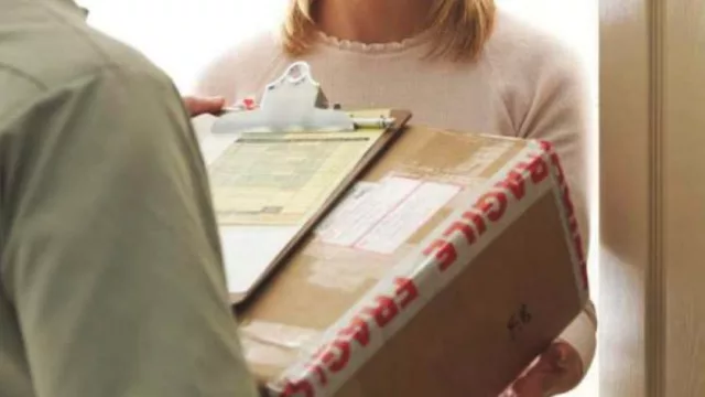 Comprar computadoras y celulares por puerta a puerta: cuáles son los precios