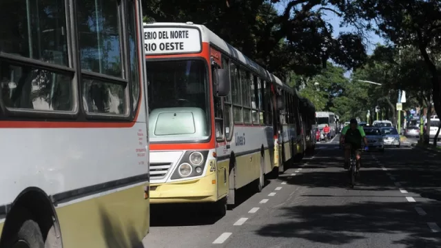Empresarios del transporte no abonan los sueldos de enero y UTA confirmó paro de colectivos para este viernes