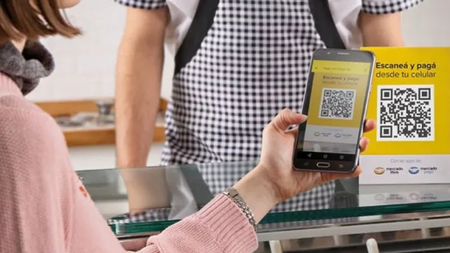 Cada vez son más los tucumanos que pagan con Código QR y reemplazan la tarjeta de crédito