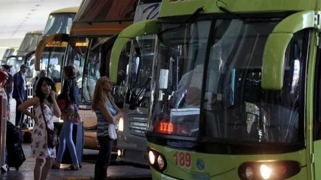 Viajar en micro de larga distancia desde Tucumán ahora será hasta un 30,6% más caro