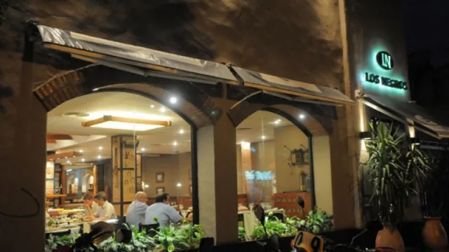Cerró la parrillada Los Negros y los acusan de adeudar una millonaria suma en los aportes de los empleados
