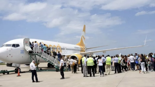 Las low cost llegan como generadoras de nuevos empleos pero el gremio se opone