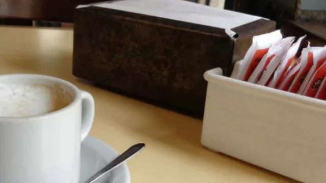 Golpe a la industria madre de Tucumán: ¿qué otra provincia prohíbe el consumo de azúcar en los bares?