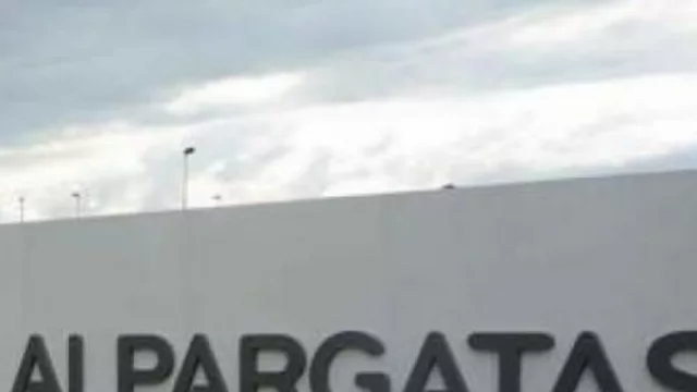 Alpargatas vendió parte de su cartera a un reconocido empresario brasileño y renueva la esperanza de los empleados tucumanos
