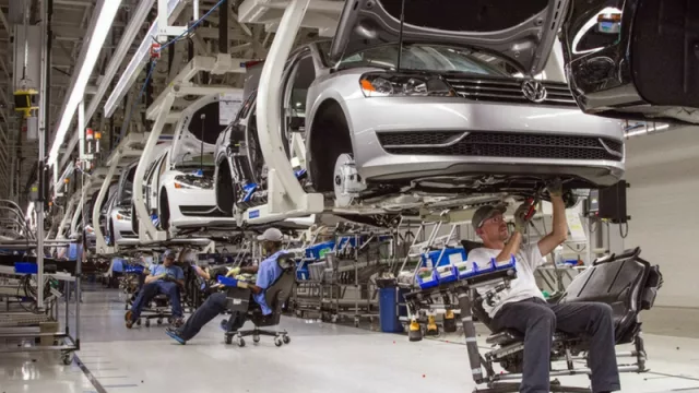 La inestabilidad golpea a la industria y se prevé un proceso recesivo