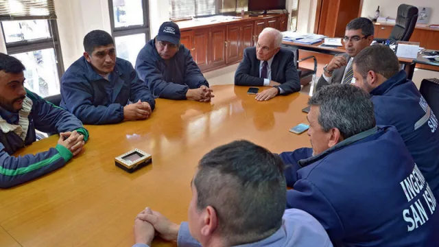 Los trabajadores del ingenio San Isidro fueron recibidos por el Ministro de Gobierno