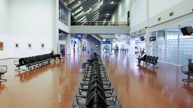 Tucumán: ¿la crisis afectó la cantidad de pasajeros en los vuelos de cabotaje?