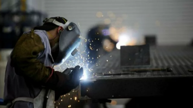 Las pymes industriales no aflojan y festejan su décimo mes en alza