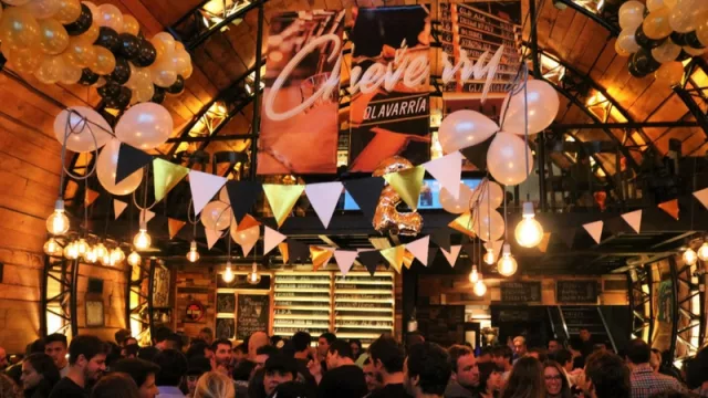 Festejo en Cheverry (calle Olavarría) y promesa: "Tres nuevos locales antes de fin de año"