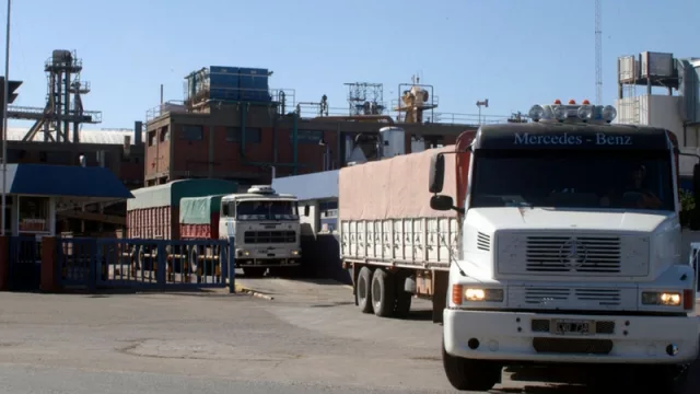 Golpe al bolsillo de los productores: transportar cuesta 1,85% más