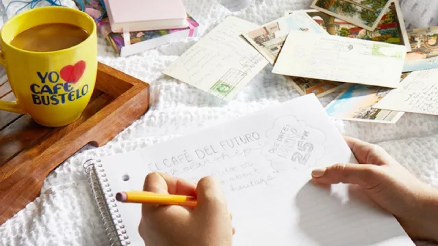 La comunidad latina recibirá $ 50,000 en becas universitarias otorgada por Café Bustelo