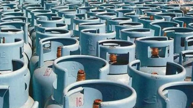 Reclamo a las empresas que retiran las “chanchas” domiciliarias de gas