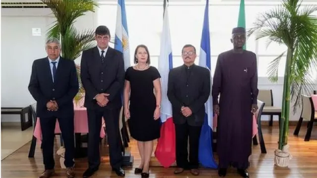 Ronda de negocios con embajadores de Nigeria, Eslovenia y Nicaragua en Ituzaingó