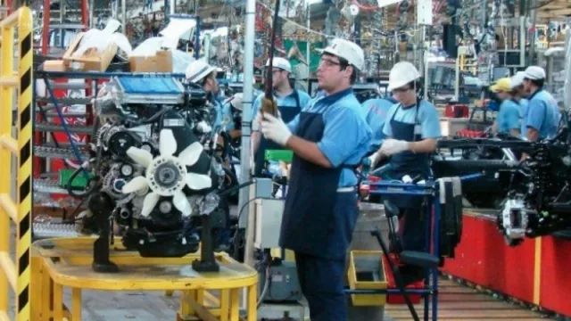 A pesar de que el balance final fue positivo, el sector industrial cerró 2017 con casi 20.000 empleados menos