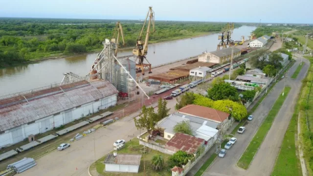 Empresa de transporte fluvial UABL invertiría U$S10 millones en el puerto de Barranqueras