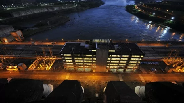 Itaipú logra su máxima producción de megavatios de su historia