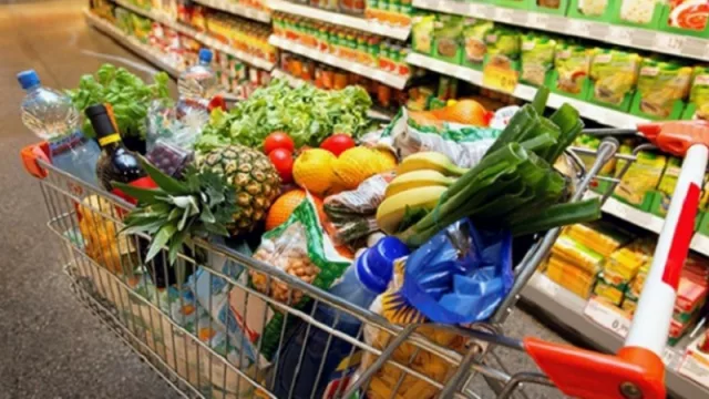 En Argentina, una familia precisó de más de $ 15 mil para no caer en la pobreza durante octubre