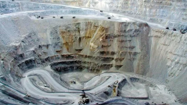 El cierre de Mina La Alumbrera dejará sin trabajo a miles de tucumanos y afectará los ingresos de la UNT