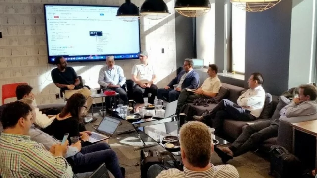 Diez empresas españolas de IT buscan en Miami alianzas e inversiones