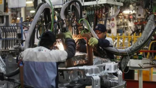 Durante agosto el empleo formal se incrementó con 64.000 nuevos puestos