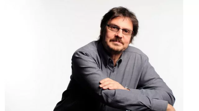 Felipe Pigna llega a Tucumán a brindar una clase abierta