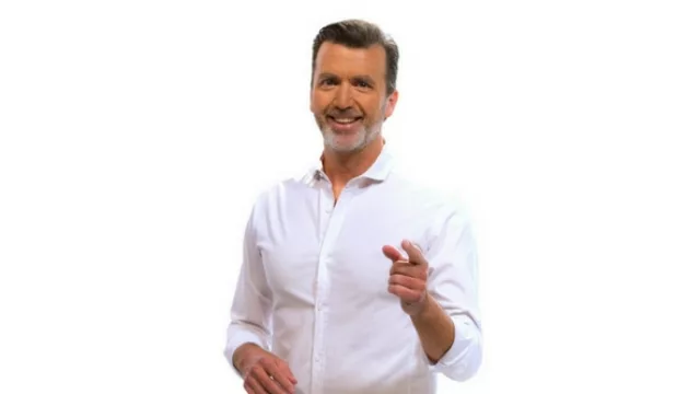 Del coach empresarial, a la tele y el teatro. Ahora, la felicidad... ¡se entrena!