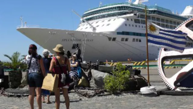 Apuesta por turismo de cruceros: se espera que arriben un 24% más en MVD y PdE