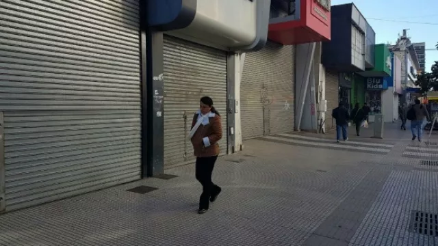 En Tucumán no abrirán los comercios el próximo 25 de septiembre