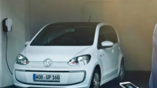 Grupo Volkswagen acelera su apuesta: en 2025, 1 de cada 4 vehículos de todas sus marcas serán eléctricos