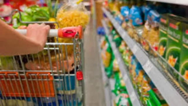 Estiman que la inflación superará la proyección del Gobierno (dólar $18,20 en diciembre)