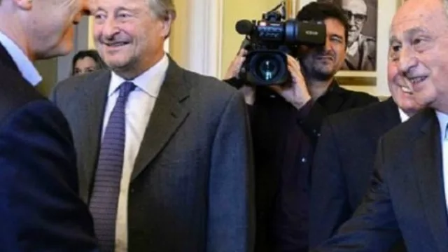 Industriales pidieron bajar impuestos, importaciones y la conflictividad laboral