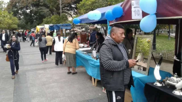 Espectacular convocatoria para la fiesta de las pymes en plaza 9 de Julio