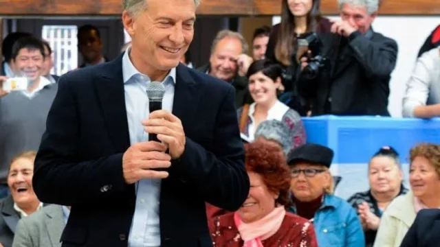 Macri recibió un inesperado regalo de limoneros tucumanos