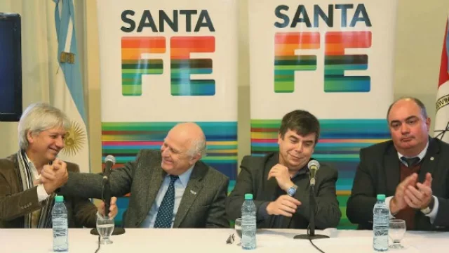 Primera competencia de planes de comunicación para emprendedores