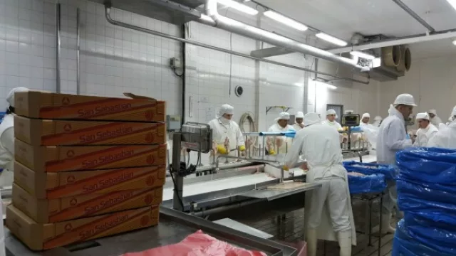 El Litoral argentino se posiciona (junto a Brasil) como proveedor avícola de Cuba