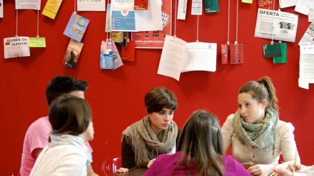 Formando emprendedores juveniles con una educación moderna