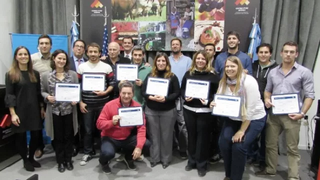 Small Business Development Center pasó por el Centro PyME-ADENEU