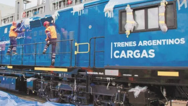 Buscan aumentar en U$S 1.600 millones el crédito para el Belgrano Cargas