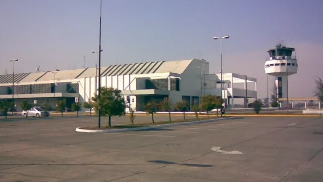 Obras en el aeropuerto: traslado gratis de pasajeros desde Tucumán a Las Termas