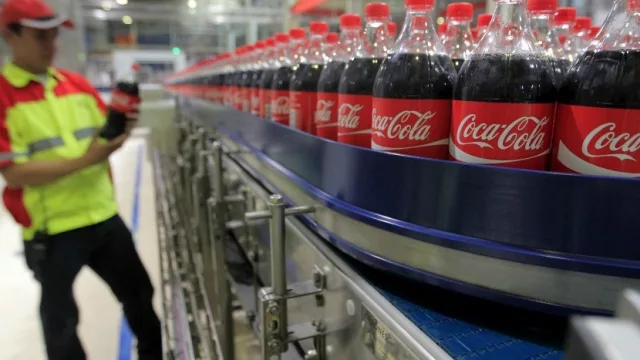 Coca-Cola despedirá 1.200 empleados para reducir costos