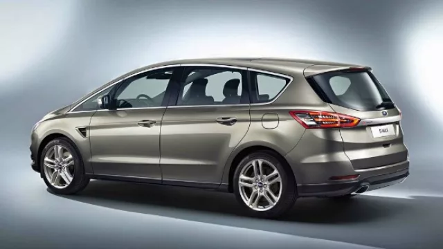 Nuevo Ford S-Max: 7 pasajeros, 240CV y mucha tecnología
