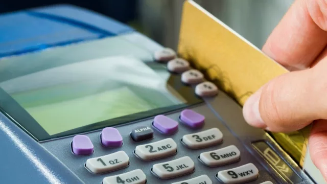 Disminuyeron hasta 30% las ventas en comercios antes de la baja en las comisiones de las tarjetas