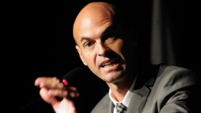 Sobre el plan del gobierno sobre el mercado aerocomercial