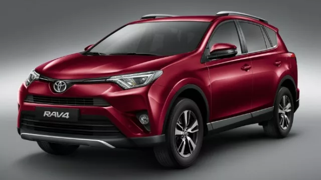 Toyota reposiciona a la Rav4: más barata y con mayor equipamiento