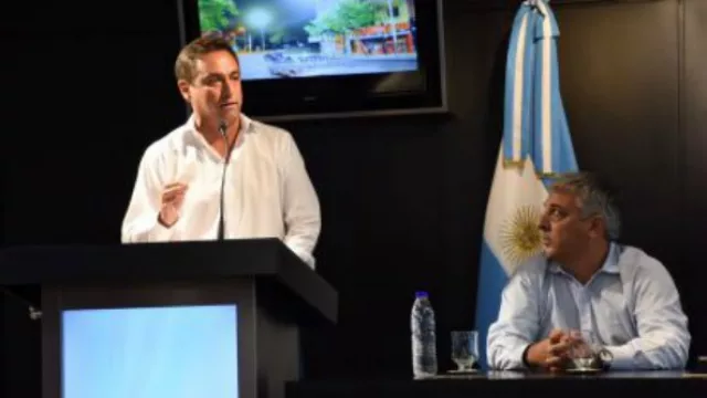 Lotería recula y levanta "mini-slots" (Mestre ratifica prohibición del juego instantáneo en la ciudad)