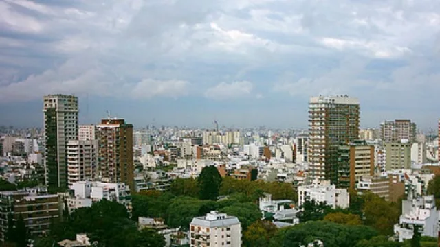 Cuando viajan a Buenos Aires, trabajan en...    
