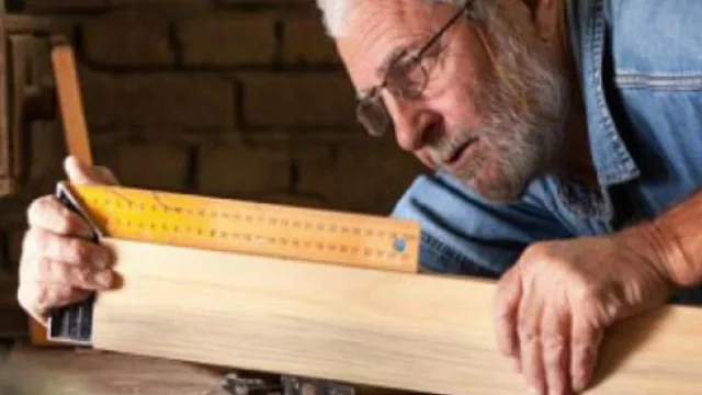 Para suplir la escasez de talento, las empresas optan cada vez más por contratar jubilados