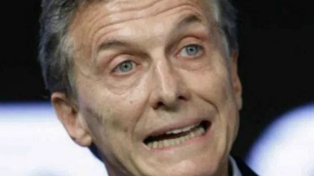Macri obtiene un 5,96 (diríamos un 6) de los InfoNautas en su primer año de gobierno